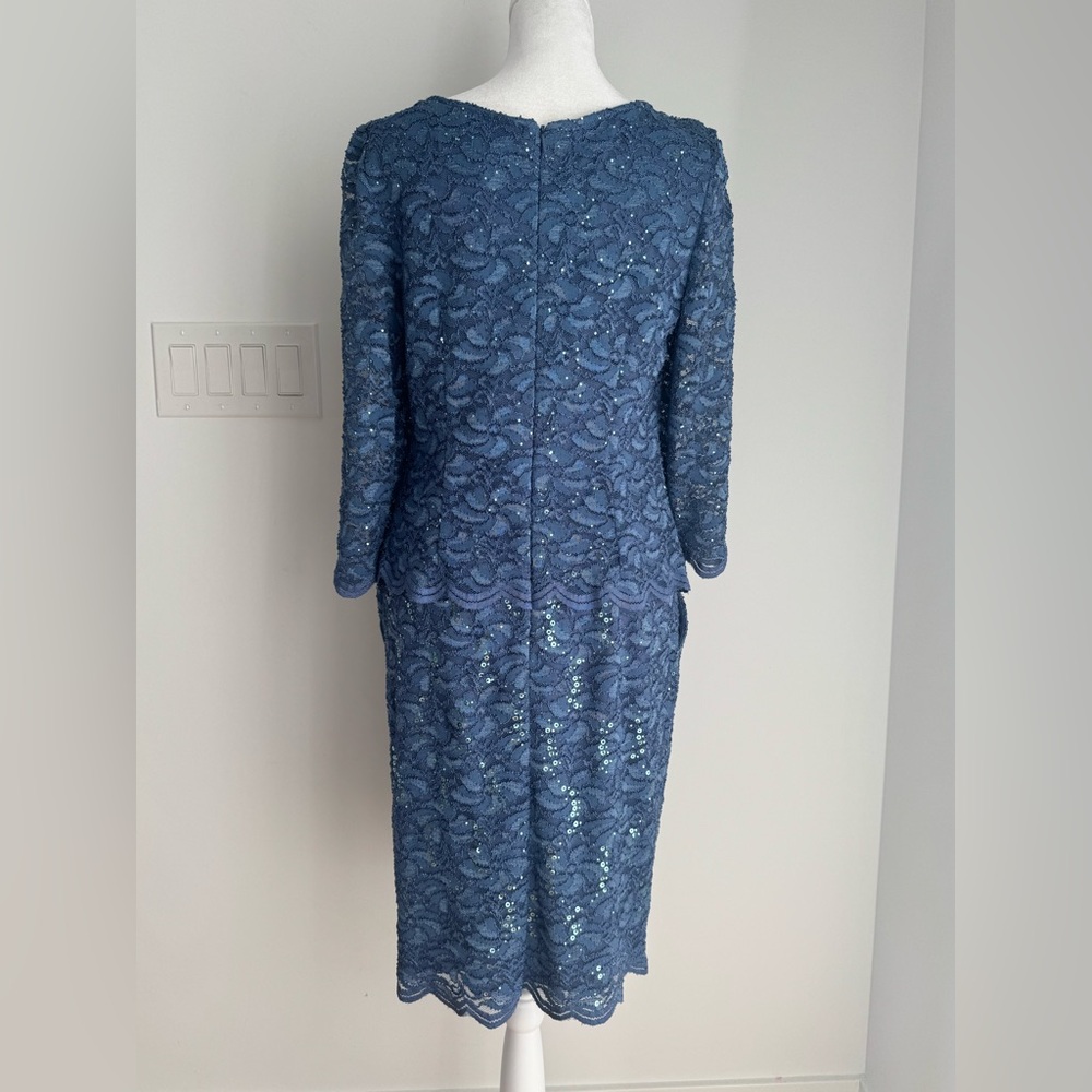 ALEX EVENINGS Periwinkle Sequin Scalloped Lace 3/4 Sleeve Mock Dress 6 US - Picture 2 of 14